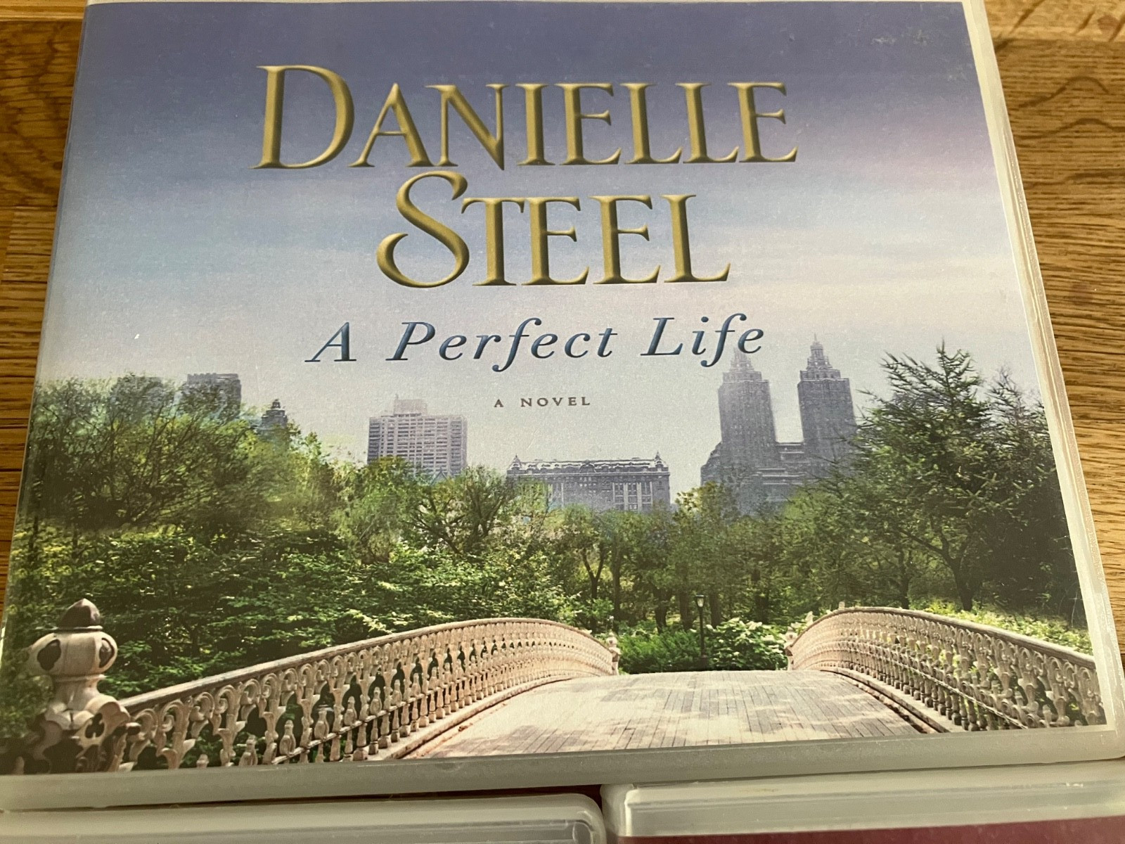 3 Audio Books CD Danielle Steel Perfect Life Birthday Hotel Good Woman 5 Books