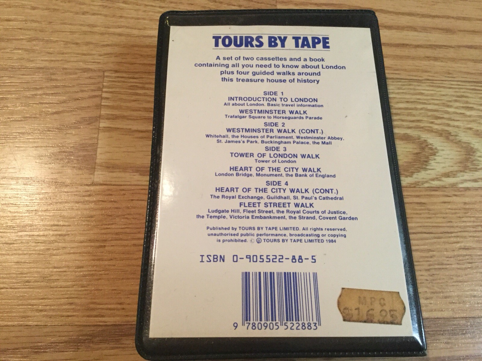 Your Personal Guide To London Vintage Travel Tourist Book & 2 Cassettes, 1984