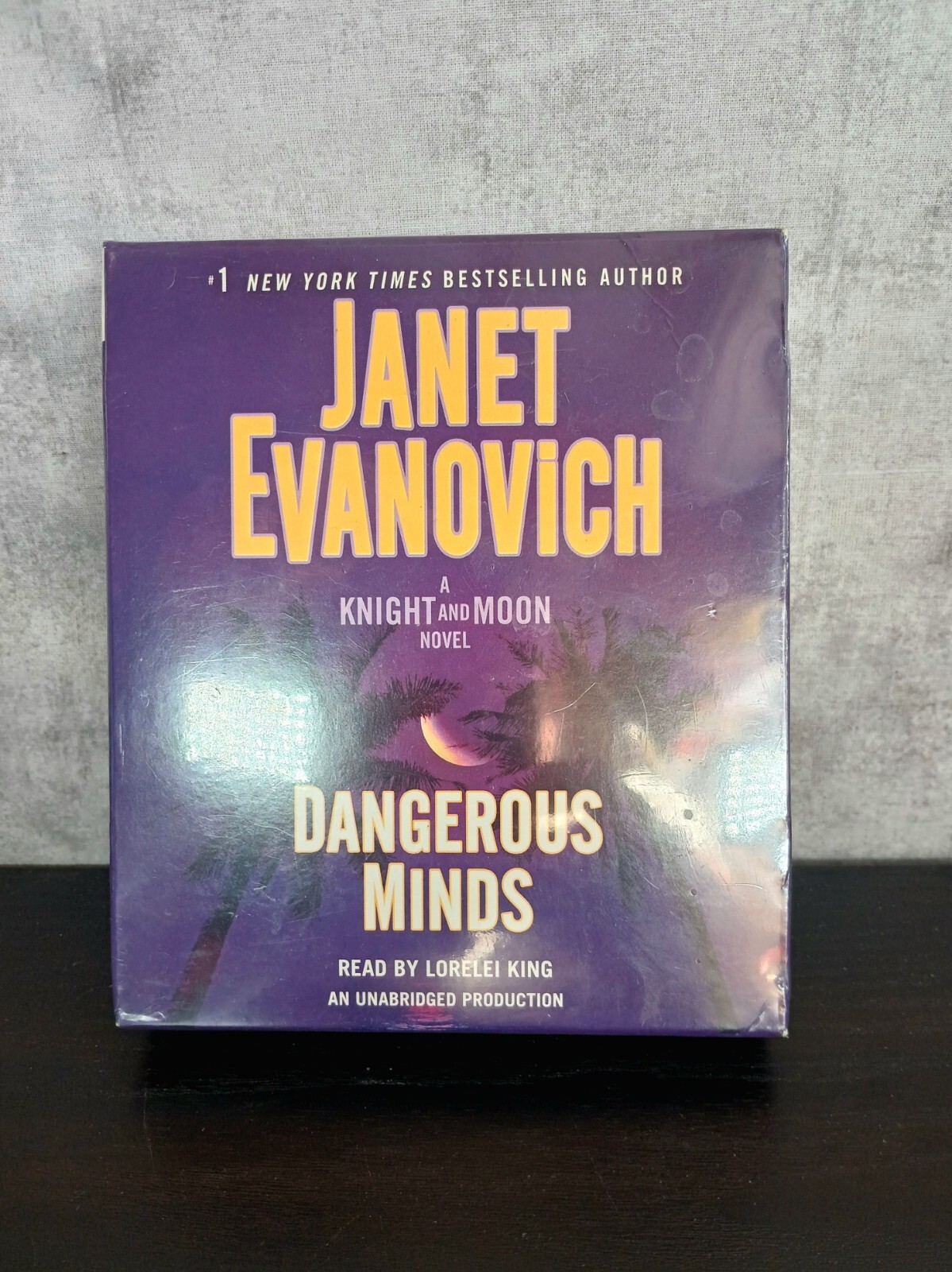 Knight and Moon Dangerous Minds by Janet Evanovich (6-CD Set, Audiobook, 2017)