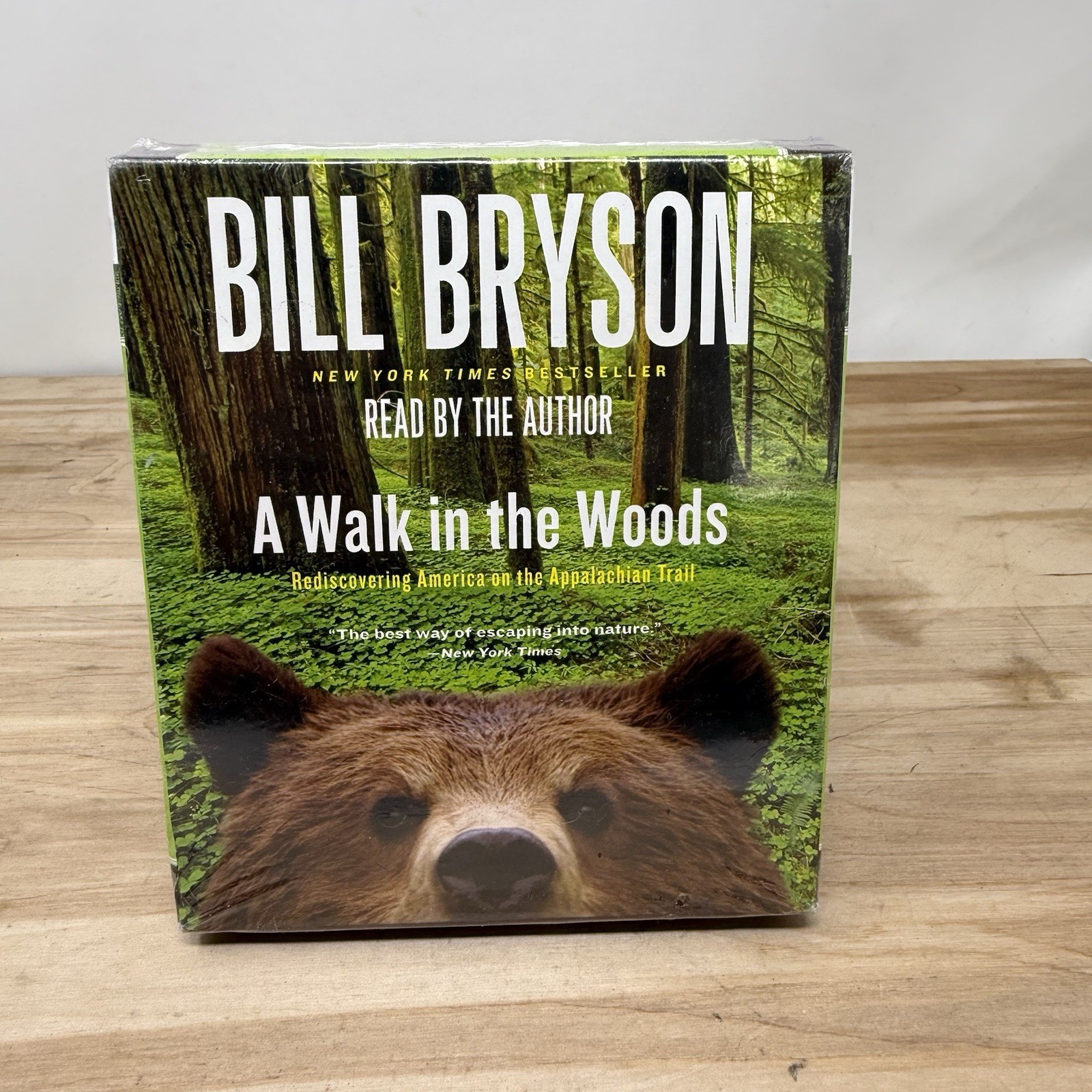 A Walk in the Woods: Rediscovering America on the Appalachian Trail New Audio Cd