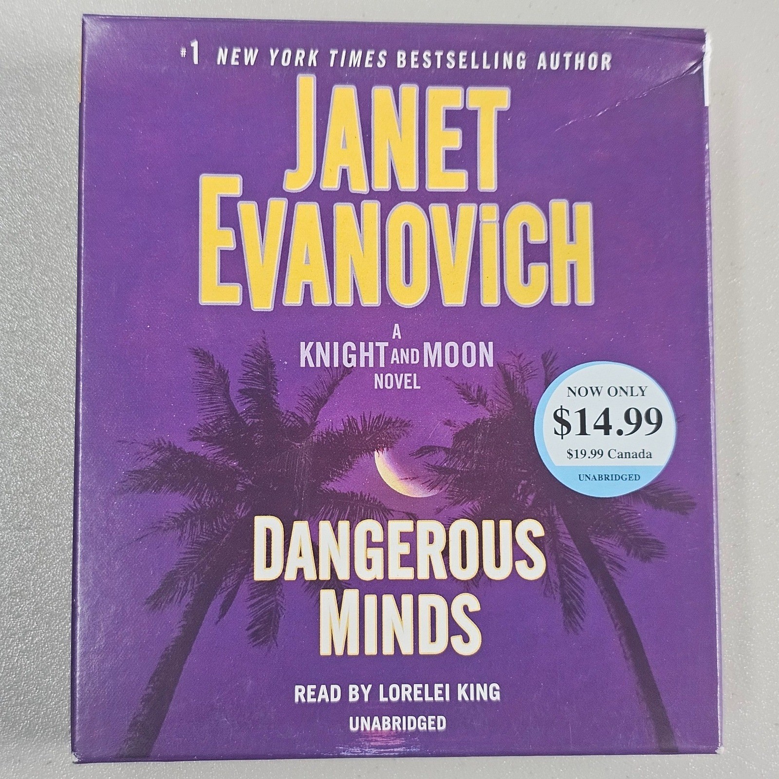 Janet Evanovich Dangerous Minds Knight and Moon 2 Audiobook 6 CD Unabridged 2017