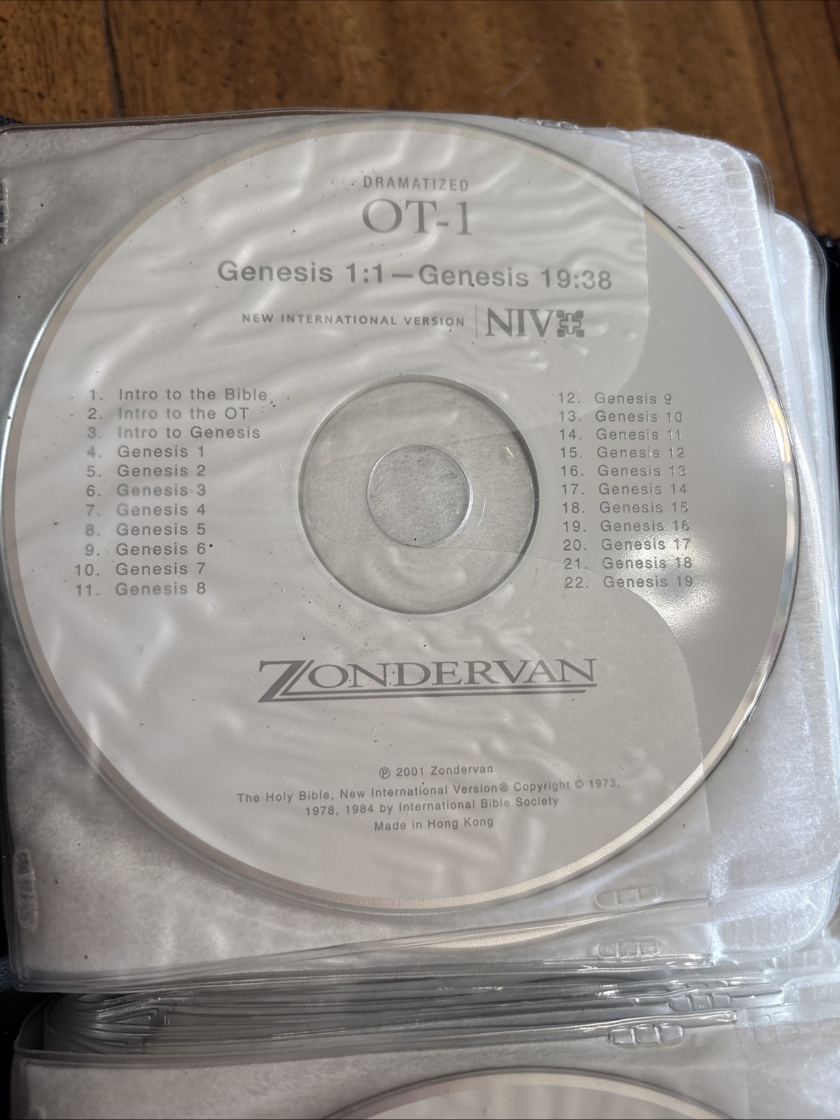 ZONDERVAN Complete Bible On CD NIV Dramatized 64 Disc In Protective Case