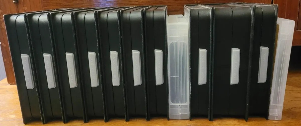 Lot of 12 Audio Books Kenyon Finn Kondo Sanderson Hoffman Goodkind Sedaris…
