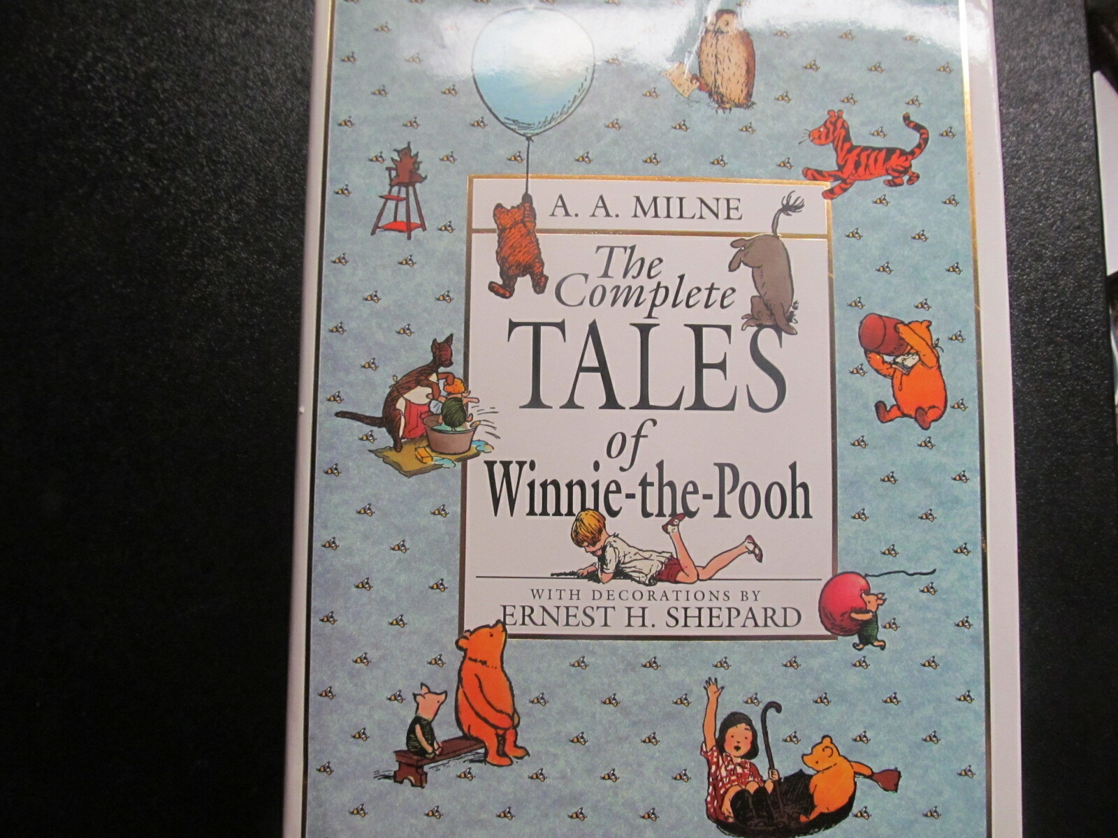 * The Complete Tales of Winnie the Pooh by A. A. Milne 1994 Hardcover DJ