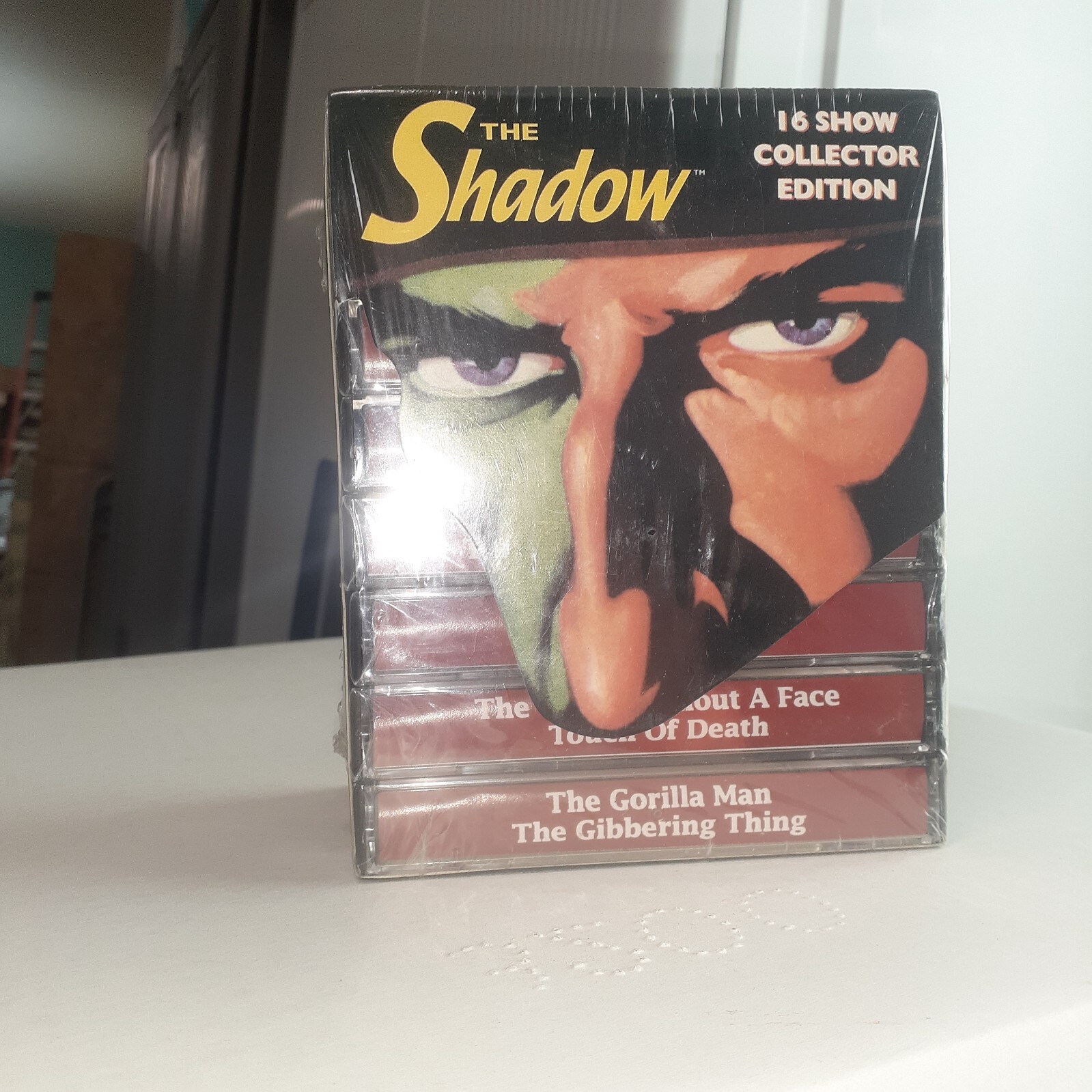 The Shadow 16 Radio Show Collector’s Edition -«SEALED» MINTY FREE USPS