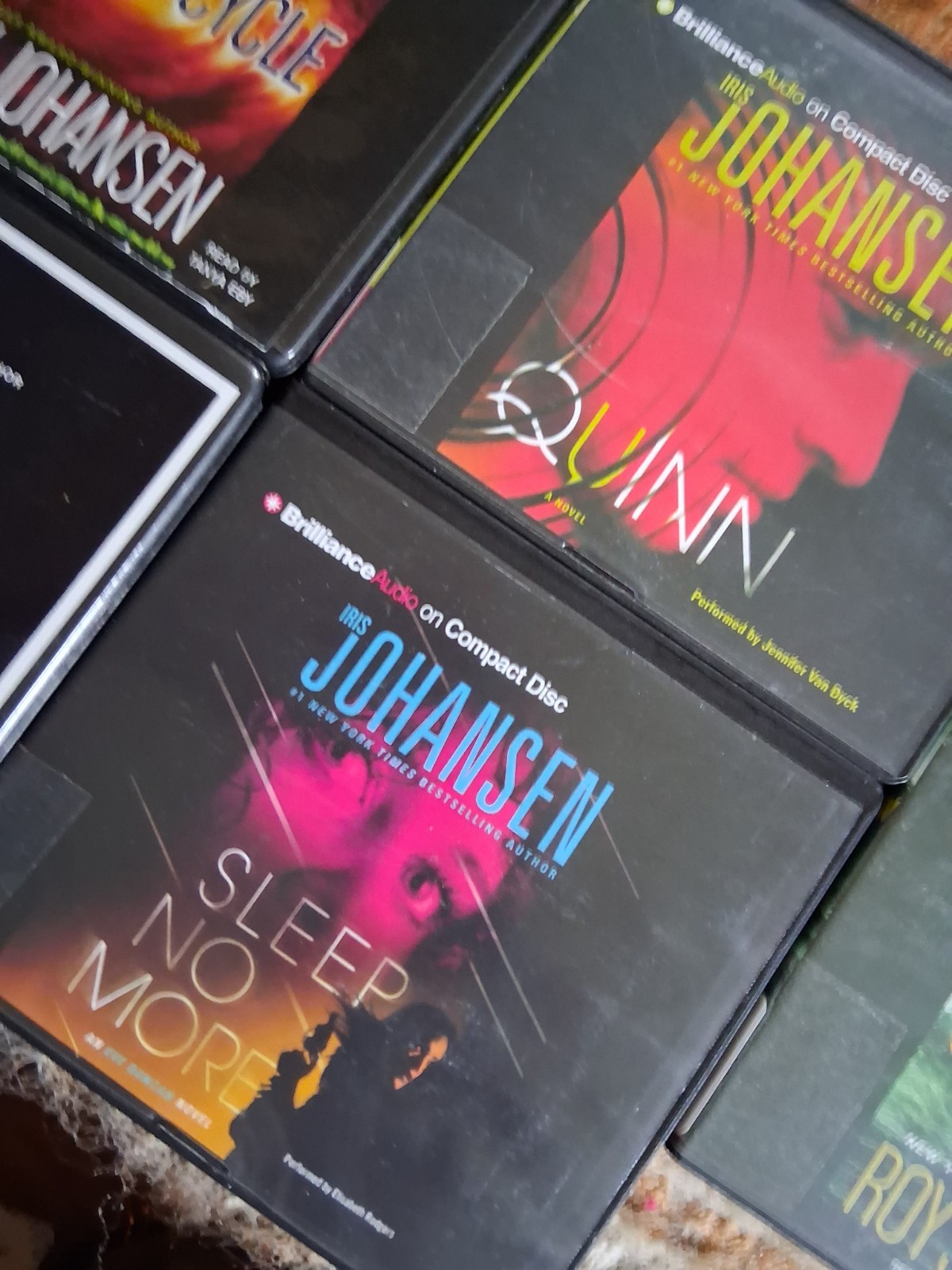 Lot of 5 Iris Johansen CD Audiobooks — 29 hours on 25 disks, ex-library