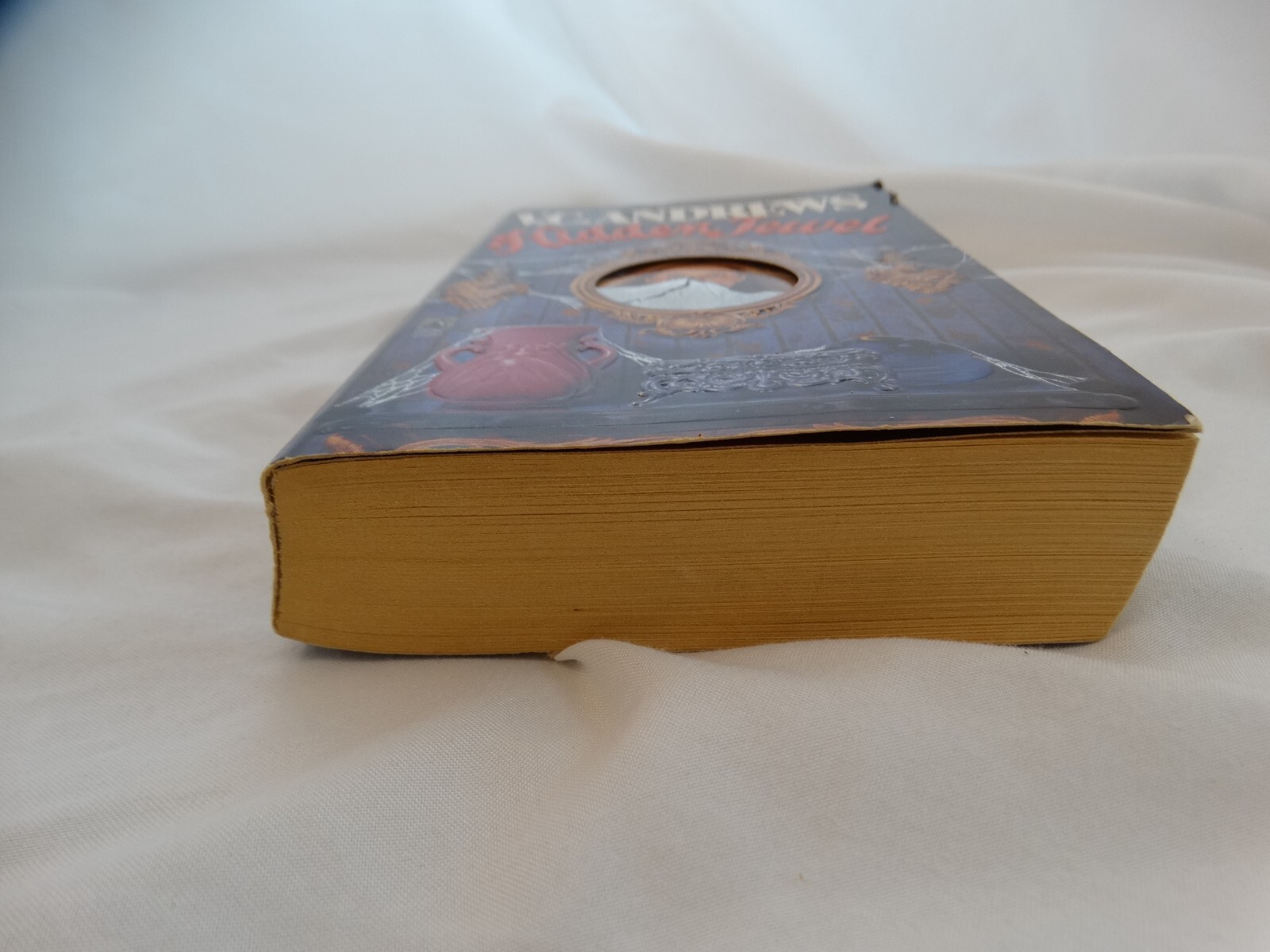 Hidden Jewel by VC Andrews Paperback Keyhole Stepback 1995