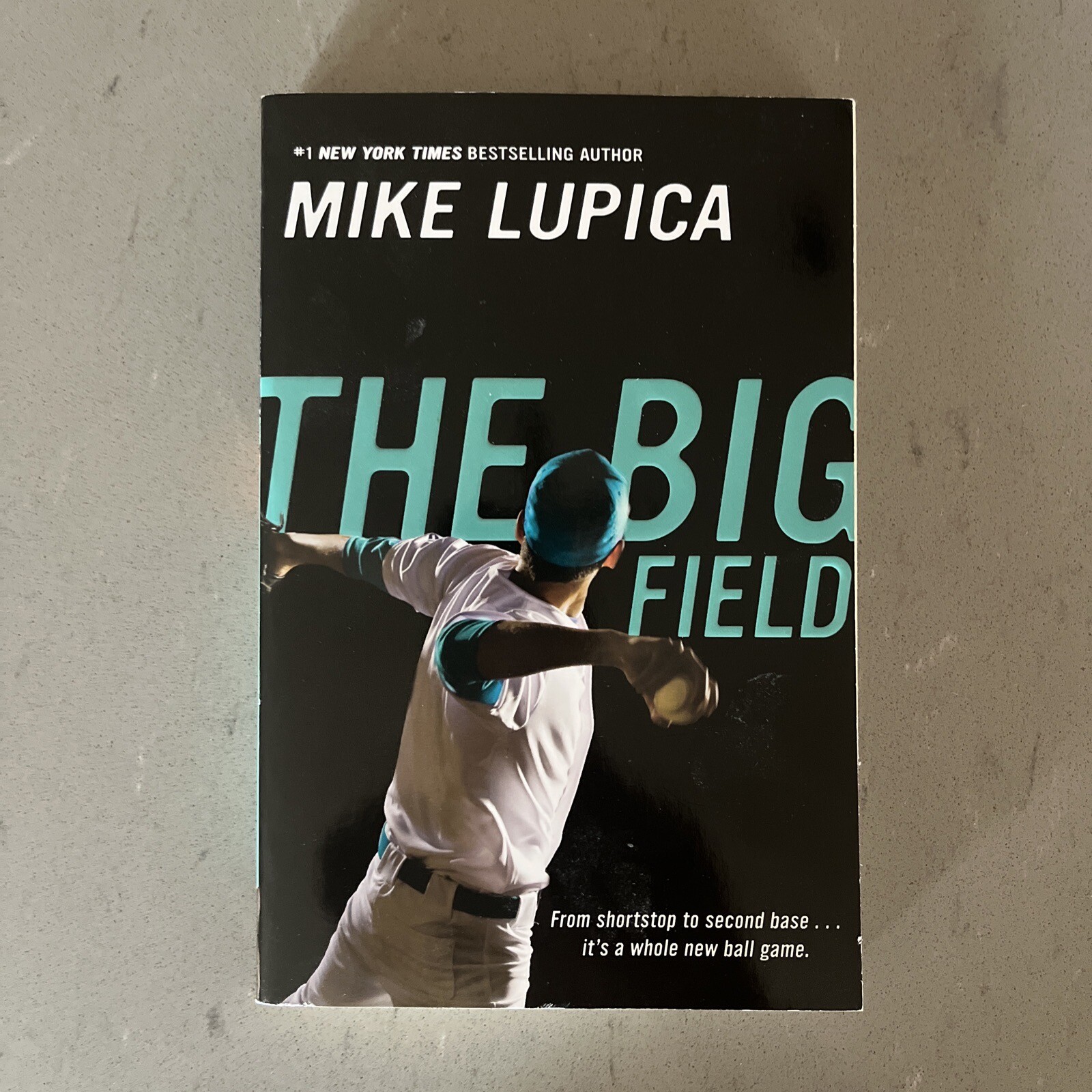 The Big Field by Mike Lupica ( Paperback) Puffin Books