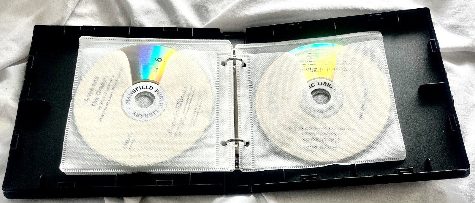 Anya And The Dragon🔴Sofiya Pasternack💿Recorded Books 9 CD Black Case EXLIB