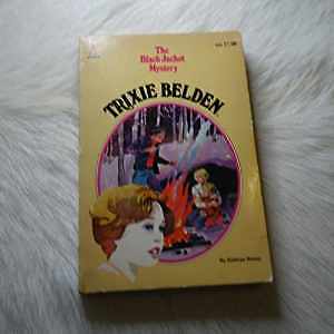 Trixie Belden and The Black Jacket — Paperback, by Kathryn Kenny — Acceptable
