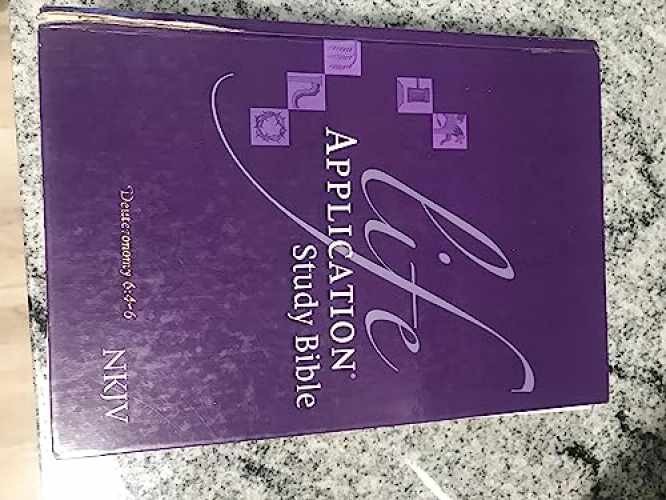 NKJV Life Application Study Bible, Second Edition — Hardcover — Acceptable j