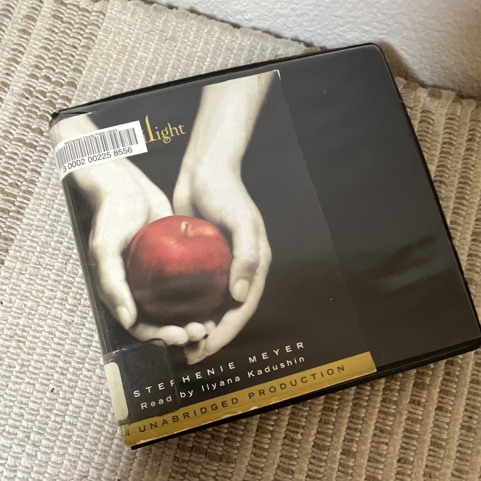Twilight Unabridged Audiobook CD 11-Disc Set Stephenie Meyer Ilyana Kadushin