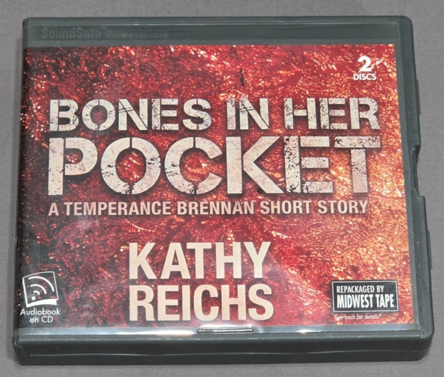 Kathy Reichs — Bones in Her Pocket: Temperance Brennan Short Story (2013) — 2-CD