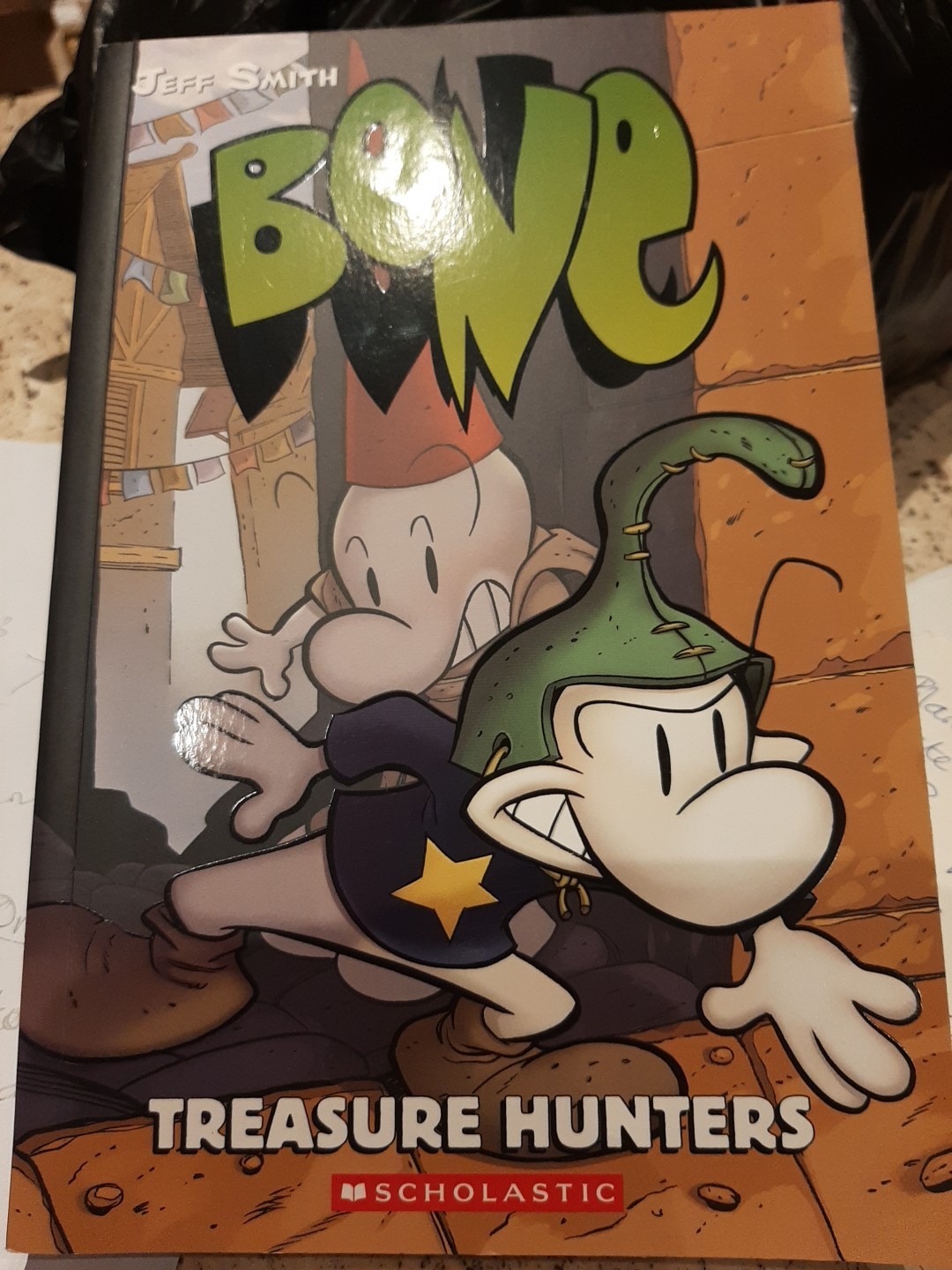 Bone Ser.: Treasure Hunters by Jeff Smith (2008, Trade Paperback)