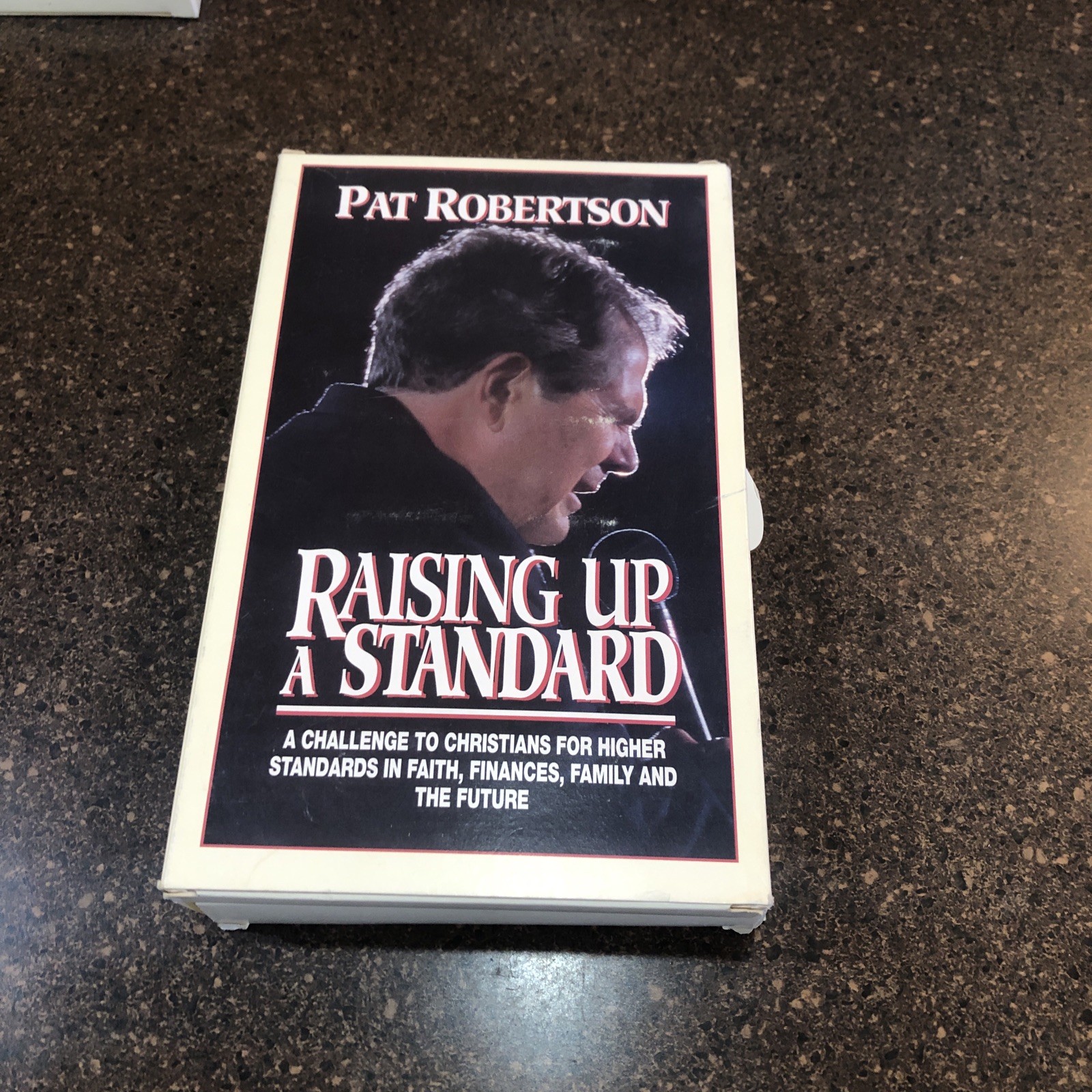 Raising up a Standard Pat Robertson [1 VHS and 2 Audio Cassettes]