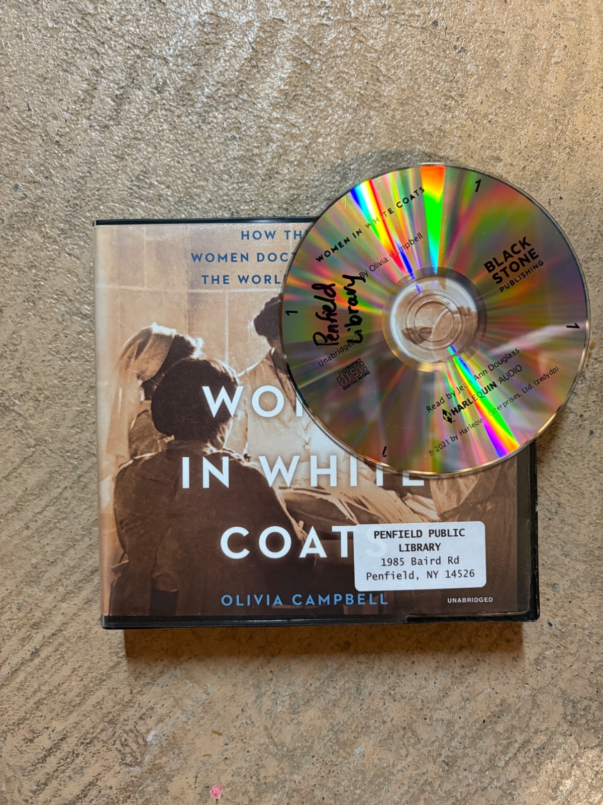 Women in White Coats: How the First Women Doctors ( Audiocd 2021)