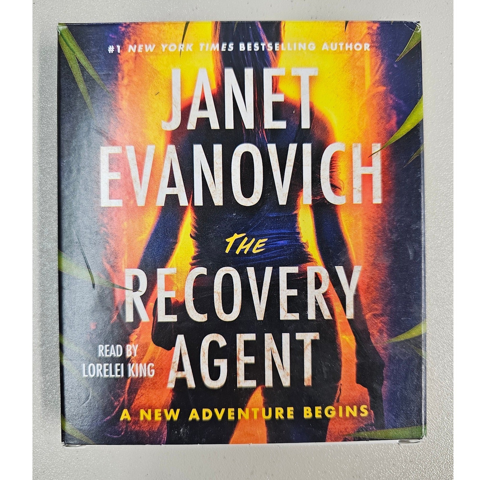 Janet Evanovich The Recovery Agent Audiobook 6 CD Set Lorelei King 2022 Mystery