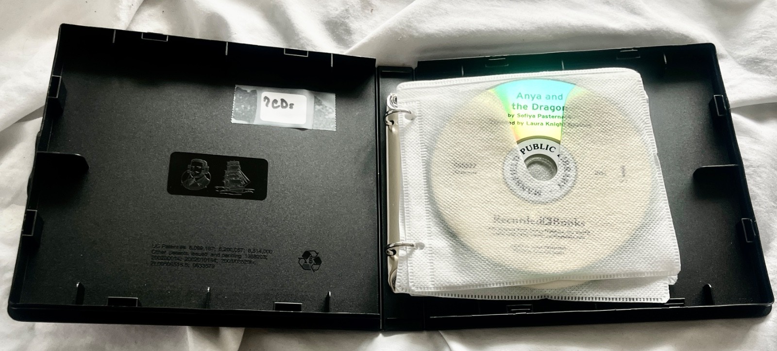 Anya And The Dragon🔴Sofiya Pasternack💿Recorded Books 9 CD Black Case EXLIB