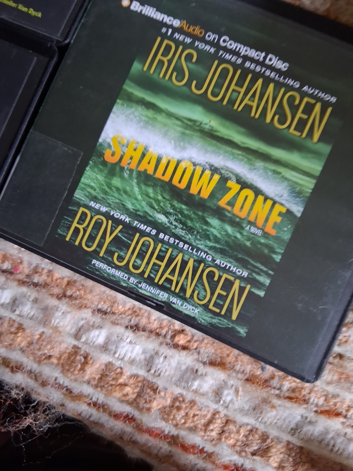 Lot of 5 Iris Johansen CD Audiobooks — 29 hours on 25 disks, ex-library