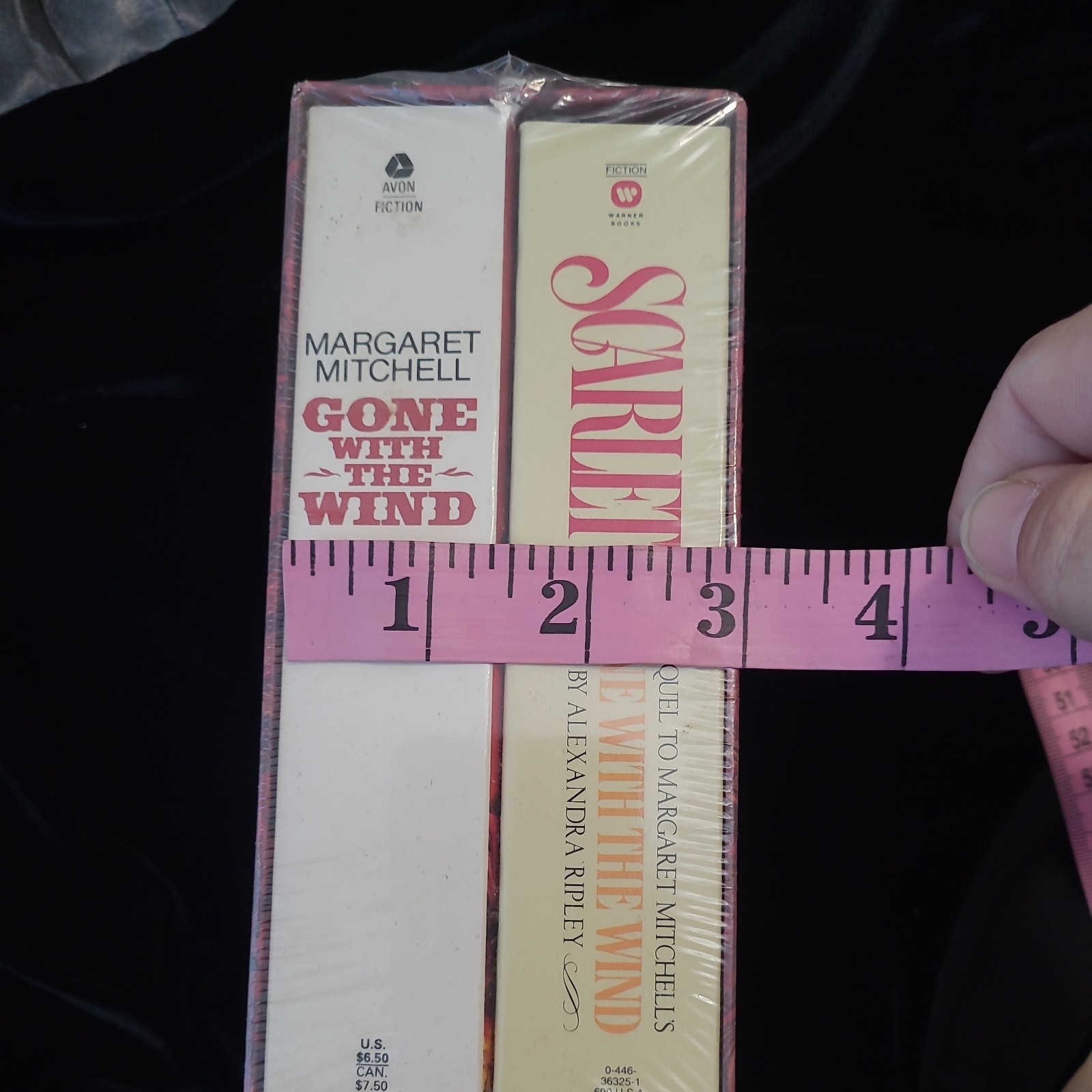 Hardcover Margaret Mitchell Gone With The Wind & Alexandra Ripley Scarlett Books