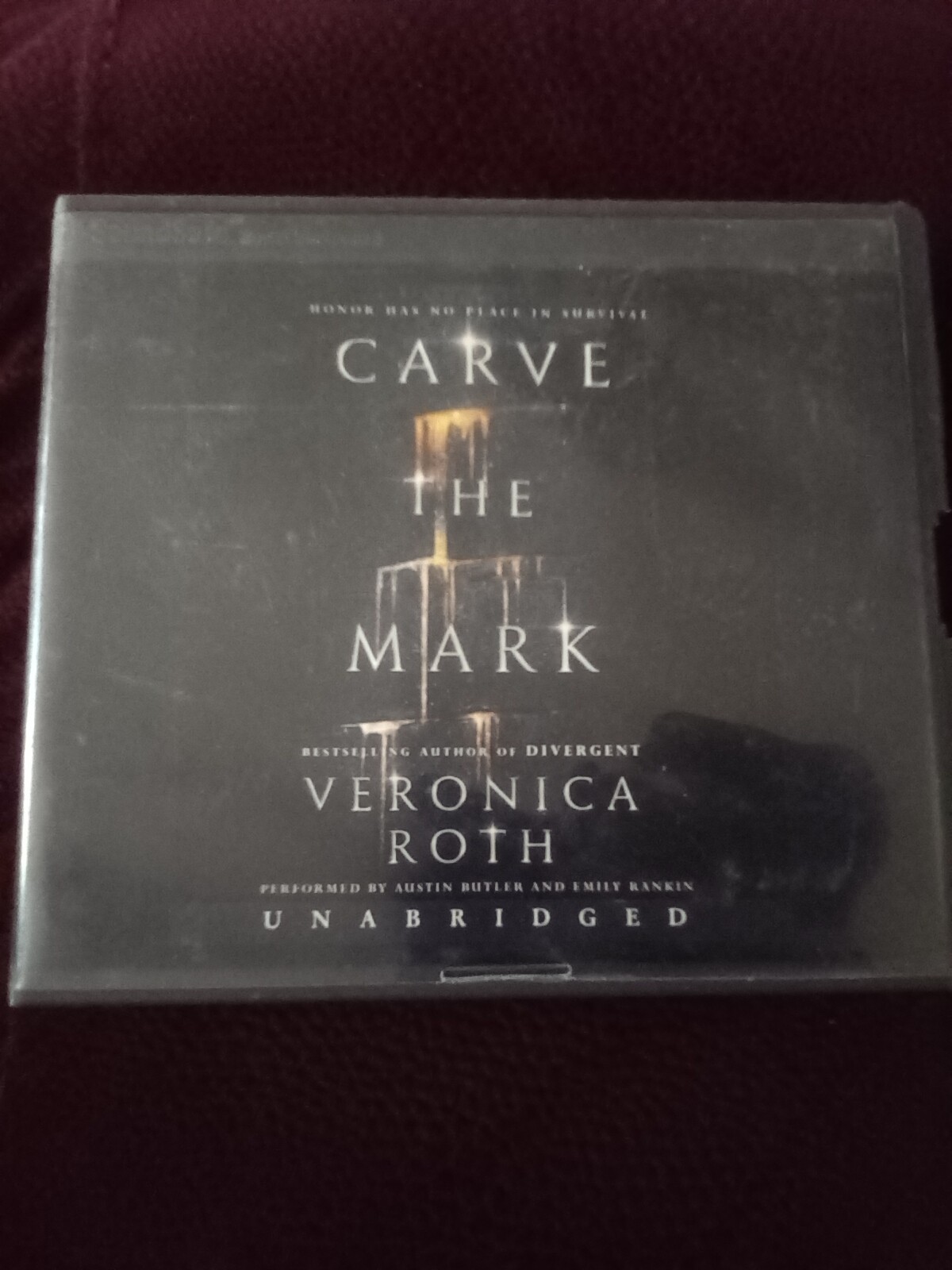 Carve the Mark CD (Carve the Mark,1) by Veronica Roth Audiobook cd. TESTED. VG