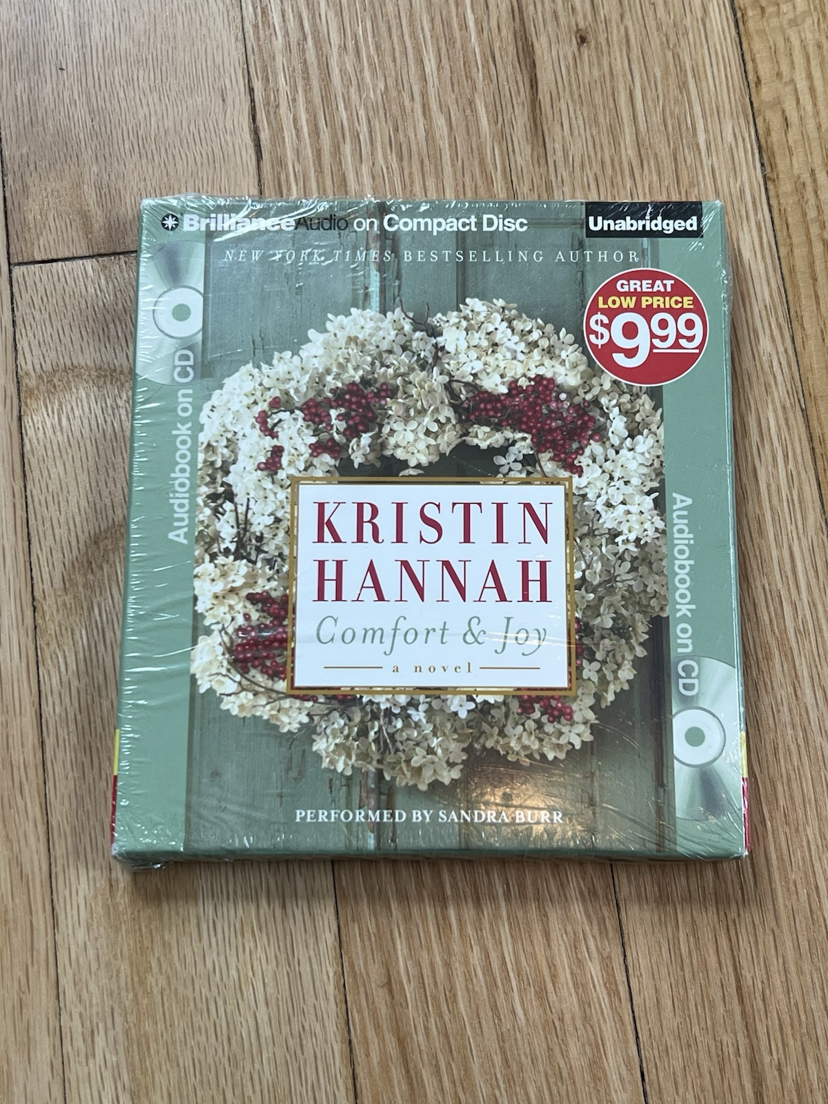 Comfort and Joy : A Novel by Kristin Hannah (2011, Audiobook CD, Unabridged)