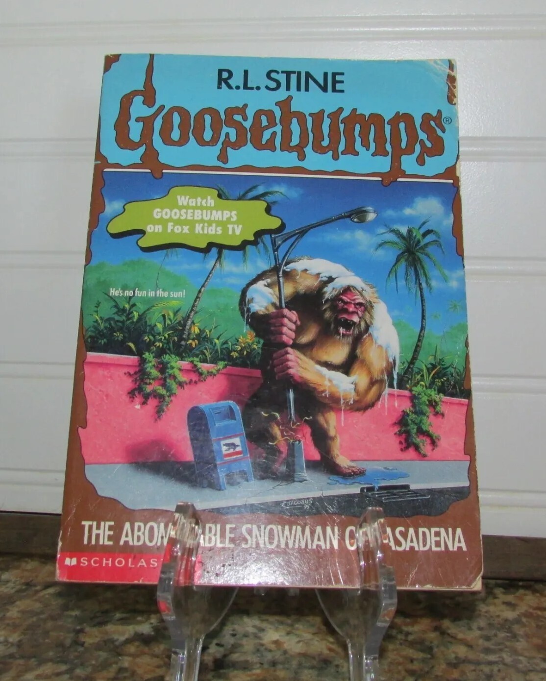 Goosebumps Ser.: The Abominable Snowman of Pasadena #38 by R. L. Stine (1995,…
