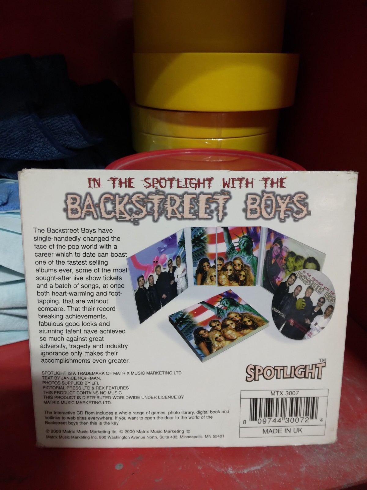 Unofficial: In The Spotlight With The Backstreet Boys CD Audio CD Rom Fan Book