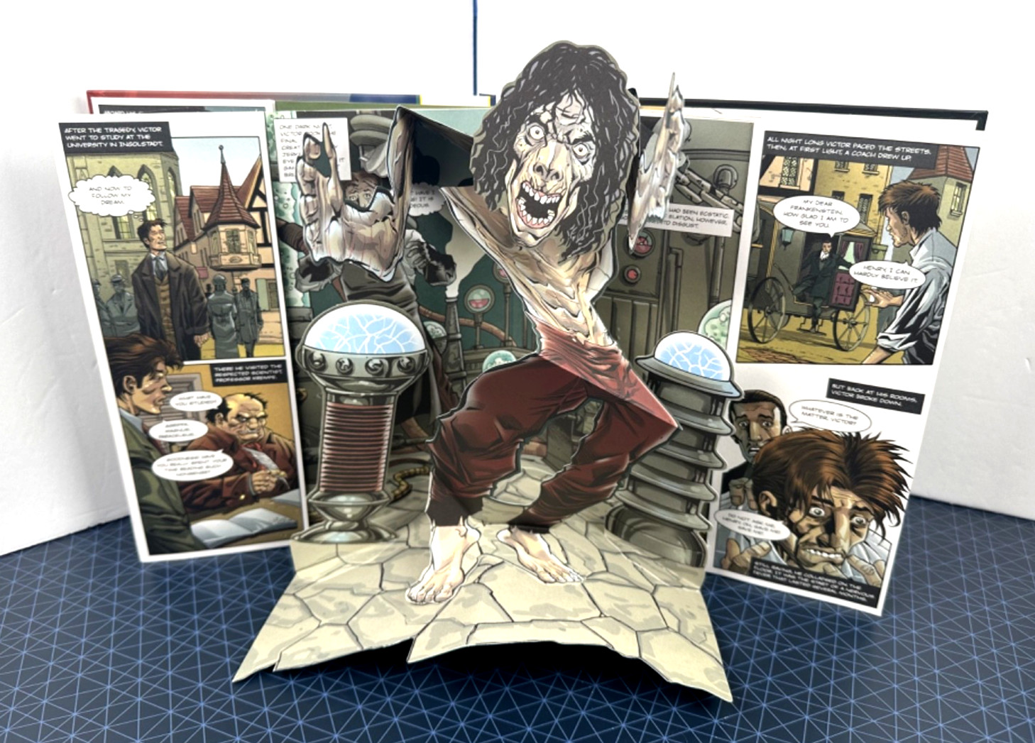 Classic Pop-Up Tales Bram Stoker Dracula & Frankenstein Books — Graphic Pops