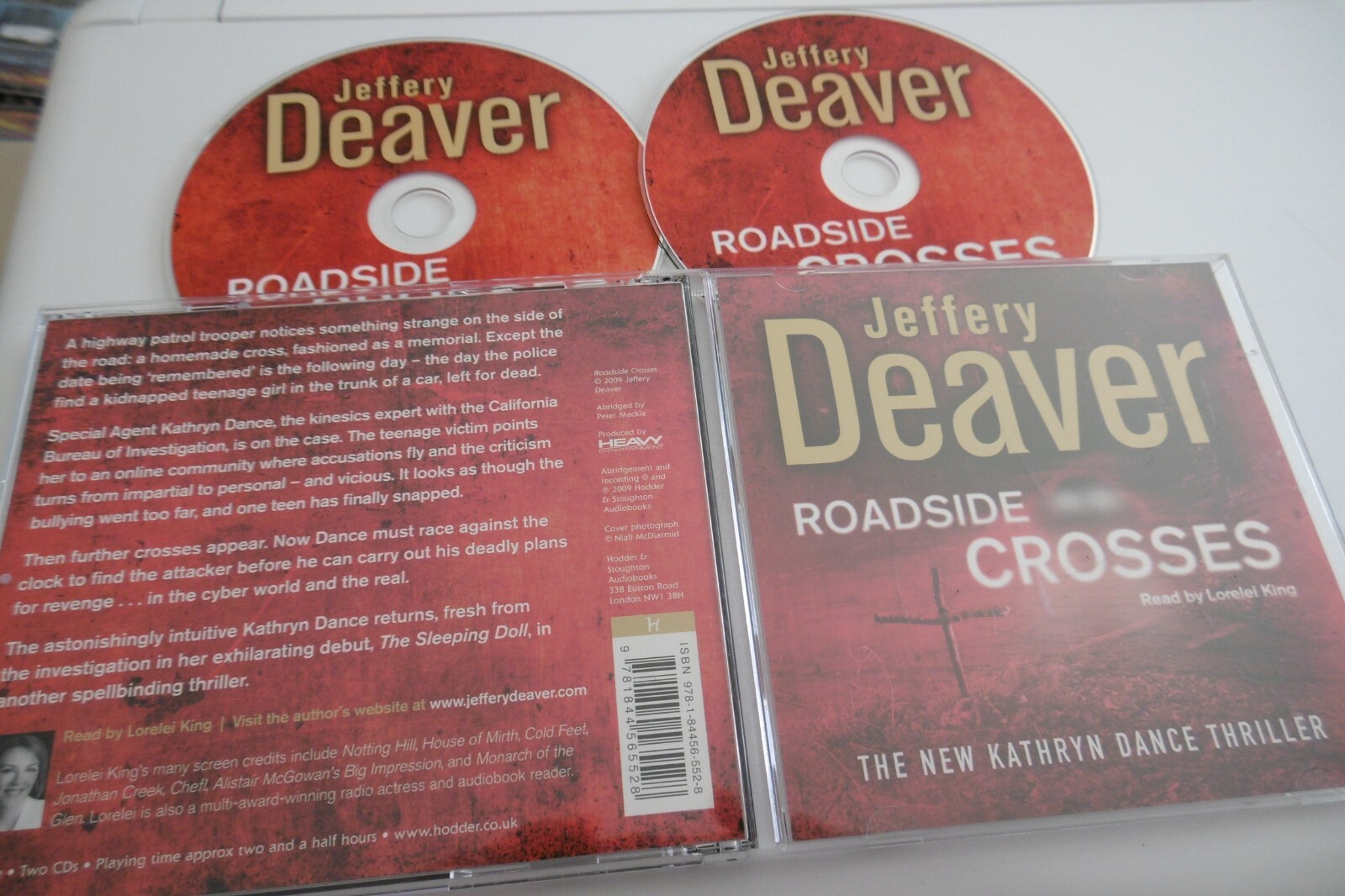 ROADSIDE CROSSES JEFFREY DEAVER 2 CD AUDIO KATHRYN DANCE READ BY LORELEI KING