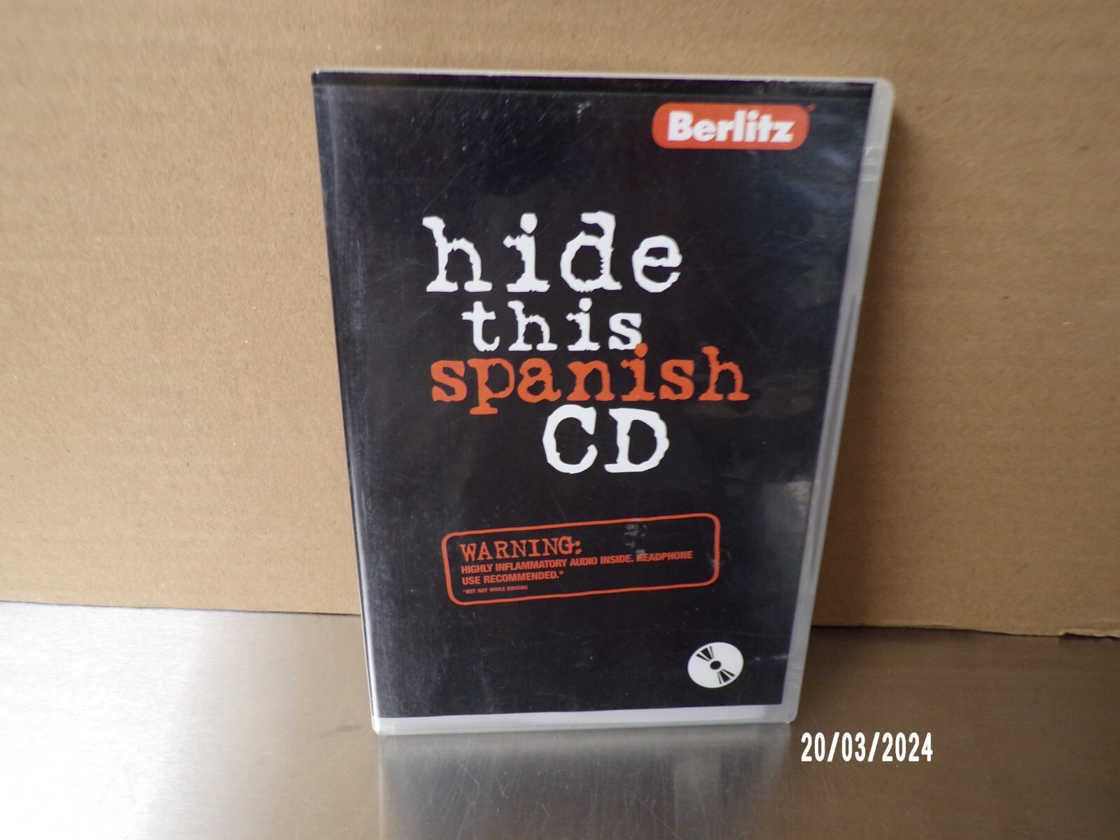 Hide This Spanish CD — Audio CD By APA Editors — NM DISC