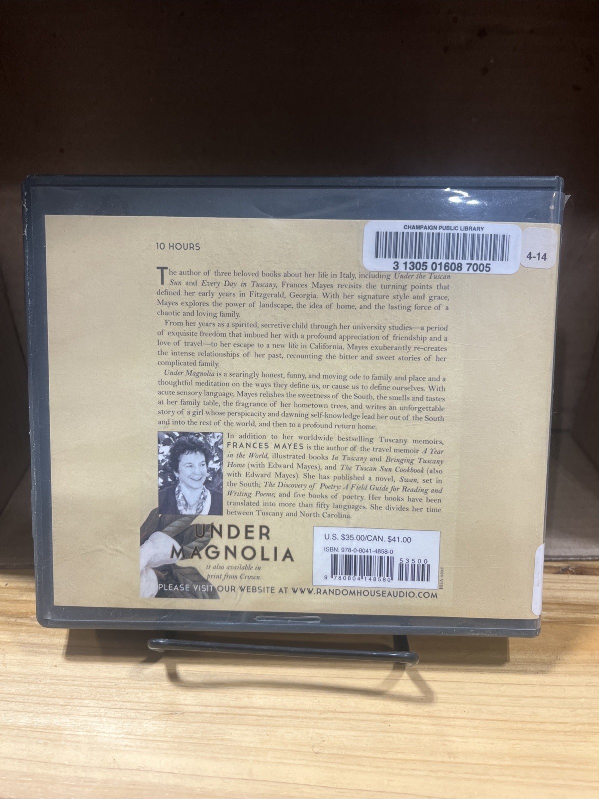 Under Magnolia : A Southern Memoir
