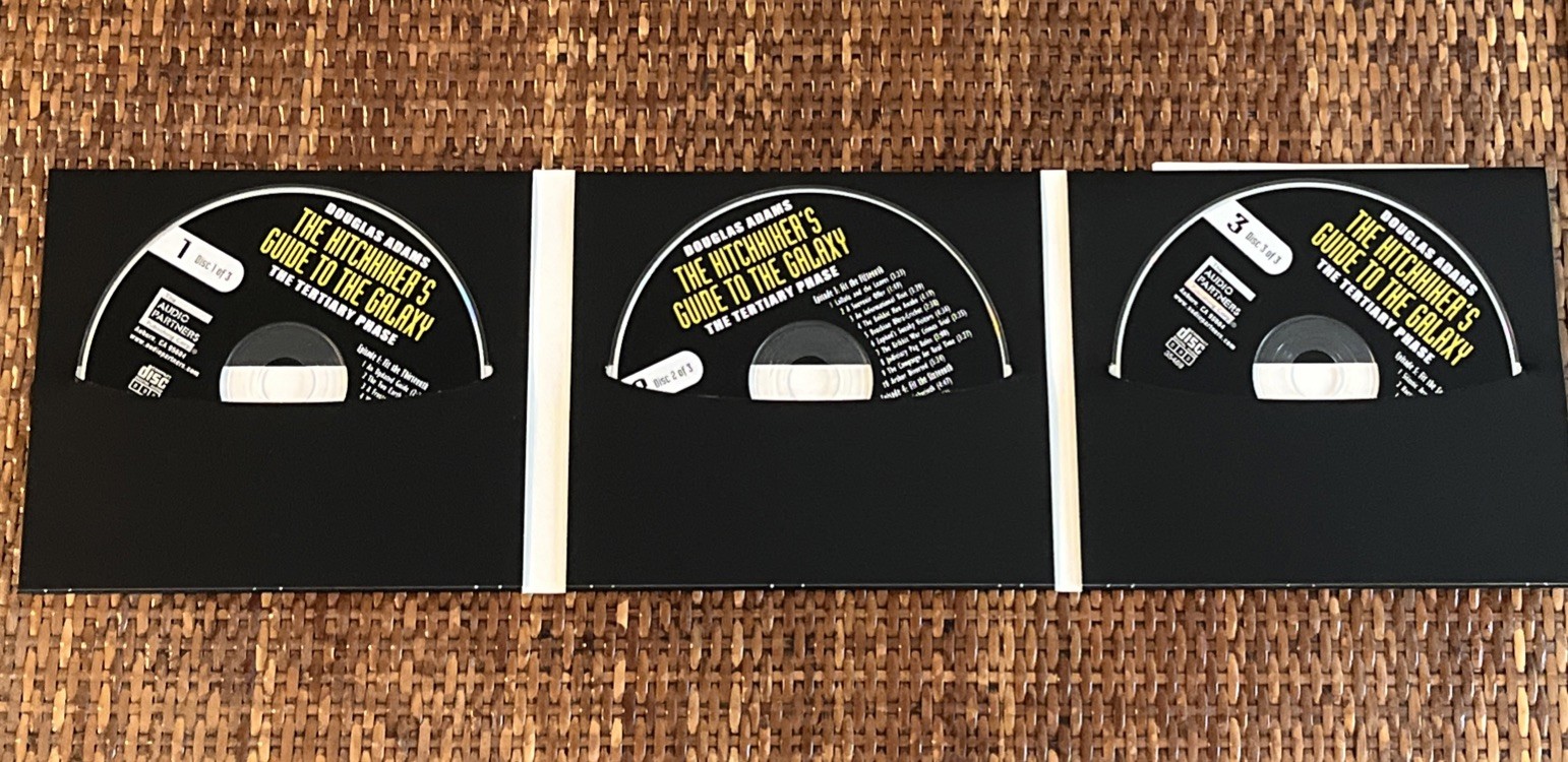 The Hitchhiker’s Guide to The Galaxy: Tertiary Phase — Douglas Adams — 3 CD