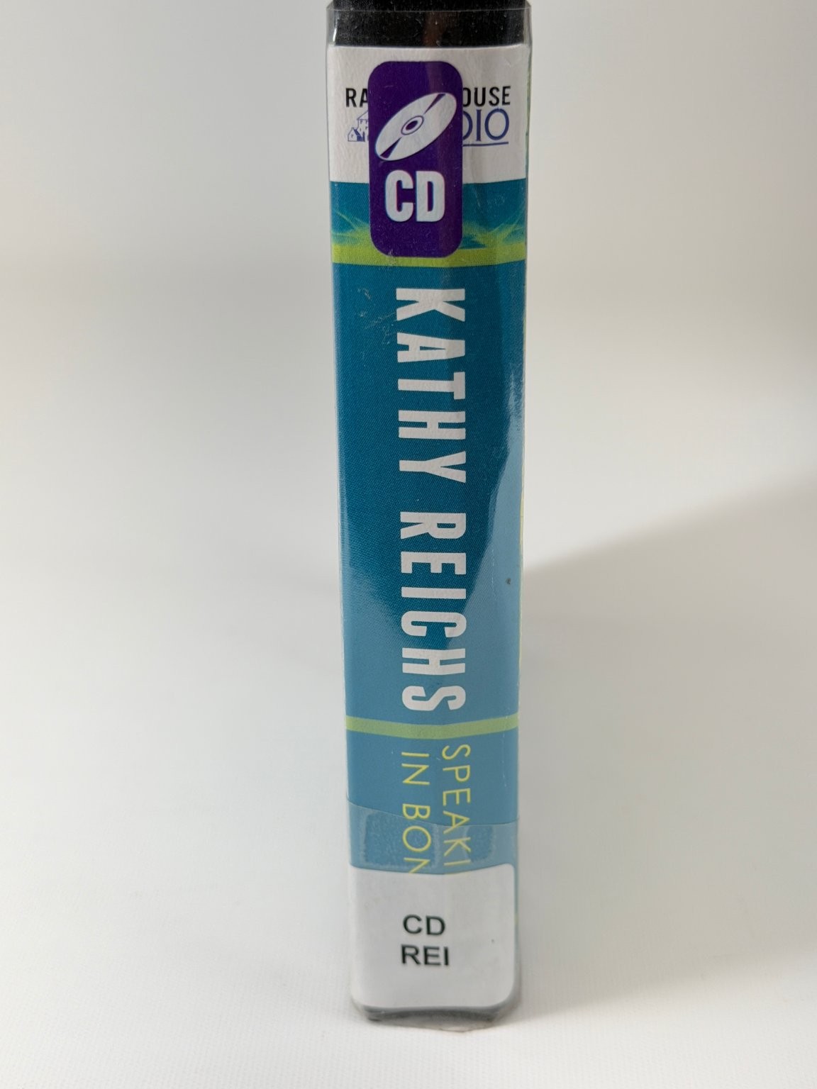 Speaking in Bones by Kathy Reichs Audiobook CDs Unabridged 8 Discs