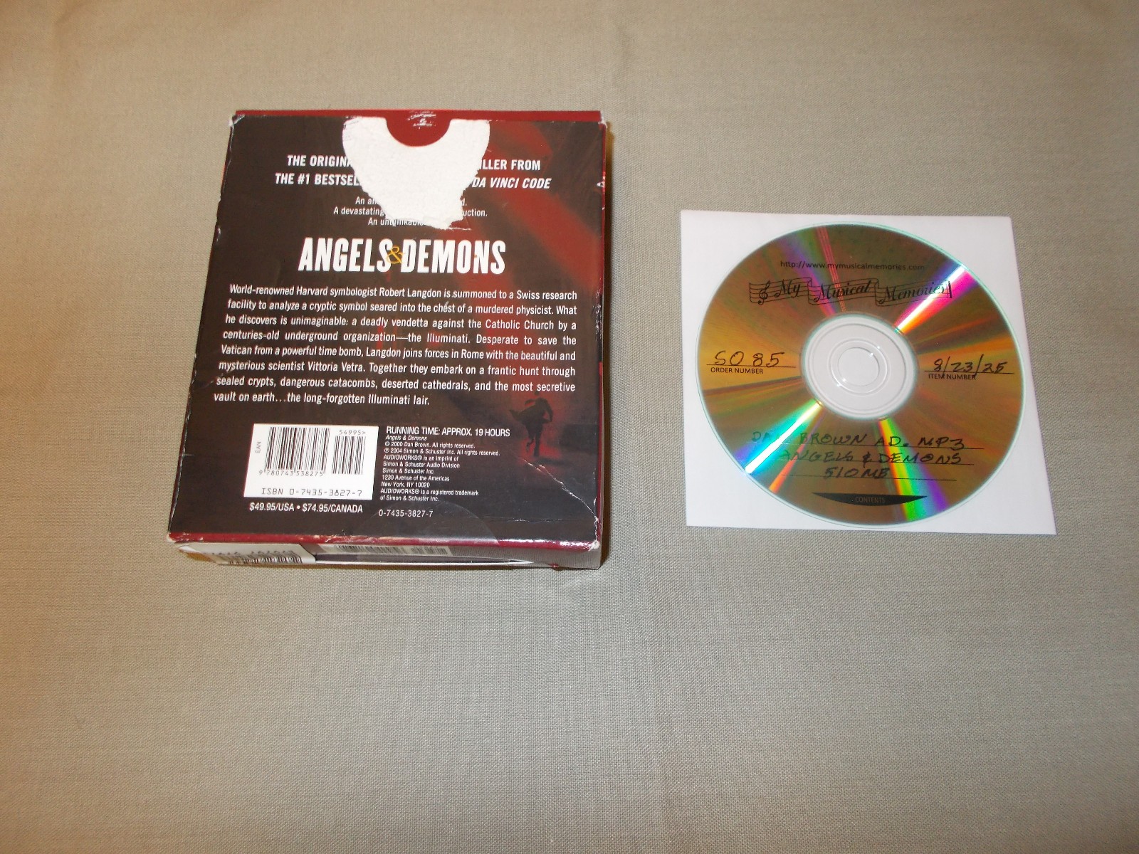 Dan Brown Angels and Demons CD Unabridged, with Digital Copy. (SO85)
