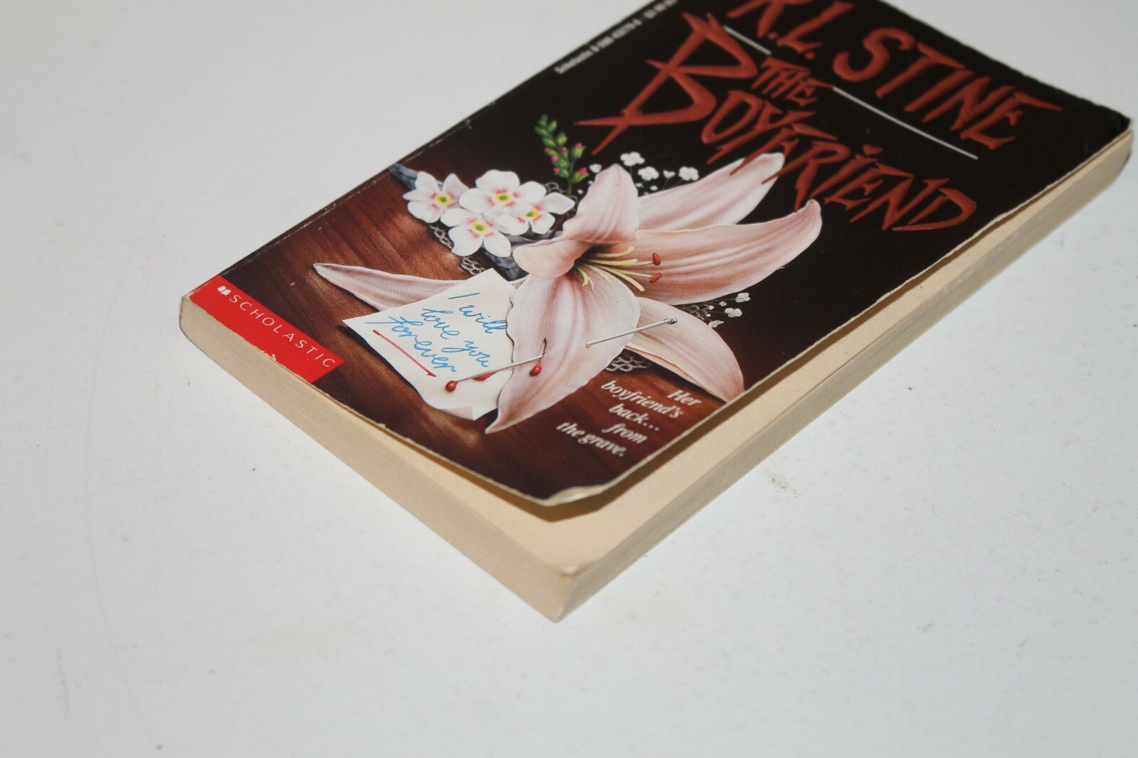 R. L. STINE THE BOYFRIEND PAPERBACK BOOK SCHOLASTIC 1990 FREE SHIPPING!