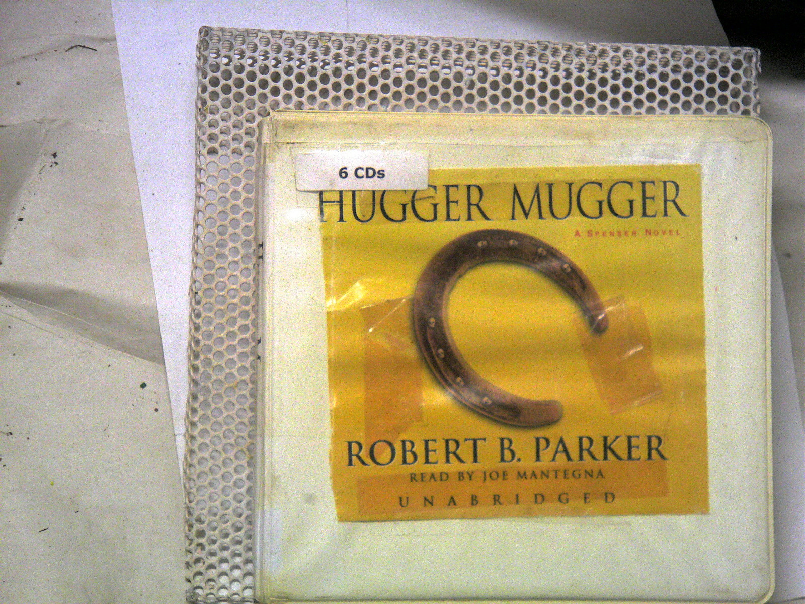 Hugger Mugger A Spenser Novel Robert Parker 6-cd Audio set Read by Joe Mantegna