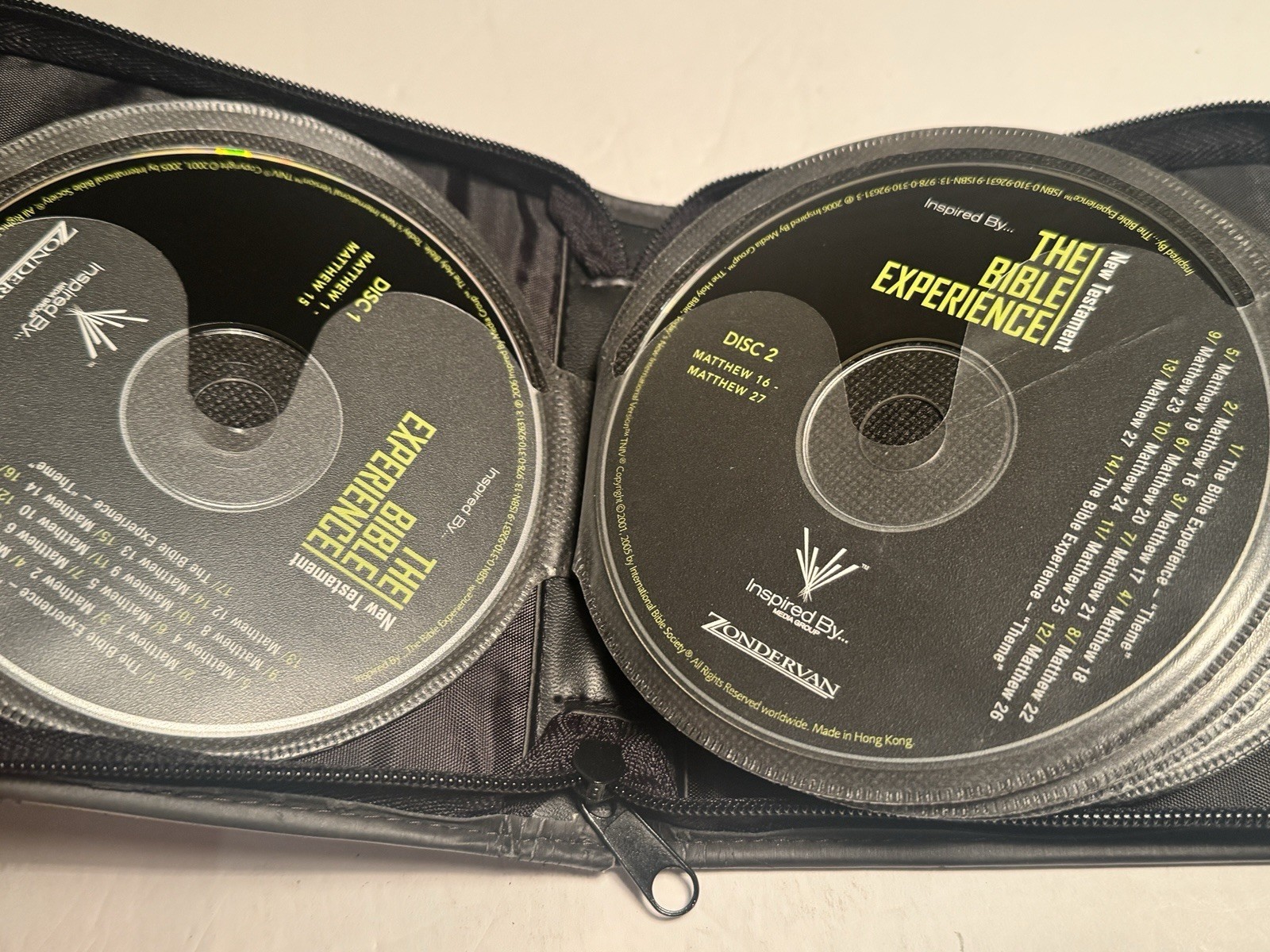 THE BIBLE EXPERIENCE — New Testament 19CD set plus bonus DVD Zondervan plus case