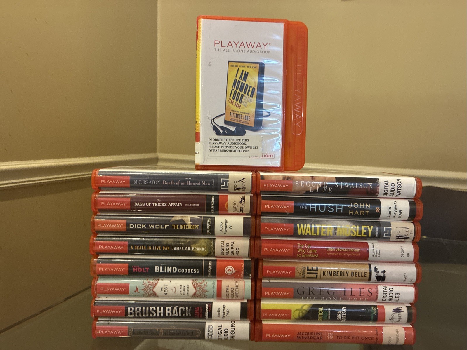 Playaway Lot Of 17 Audiobooks — Novels Including Thrillers, Drama, Crime, Etc