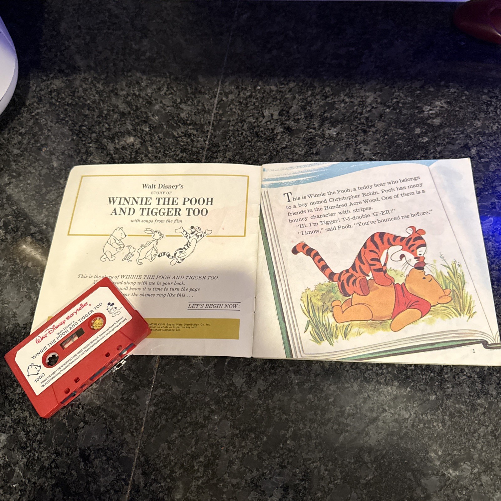 Disney — Read-Along Storybooks & Cassette Tapes-2 Books 2 Tapes (set)