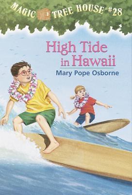 High Tide in Hawaii (Magic Tree House 28) — Paperback — VERY GOOD