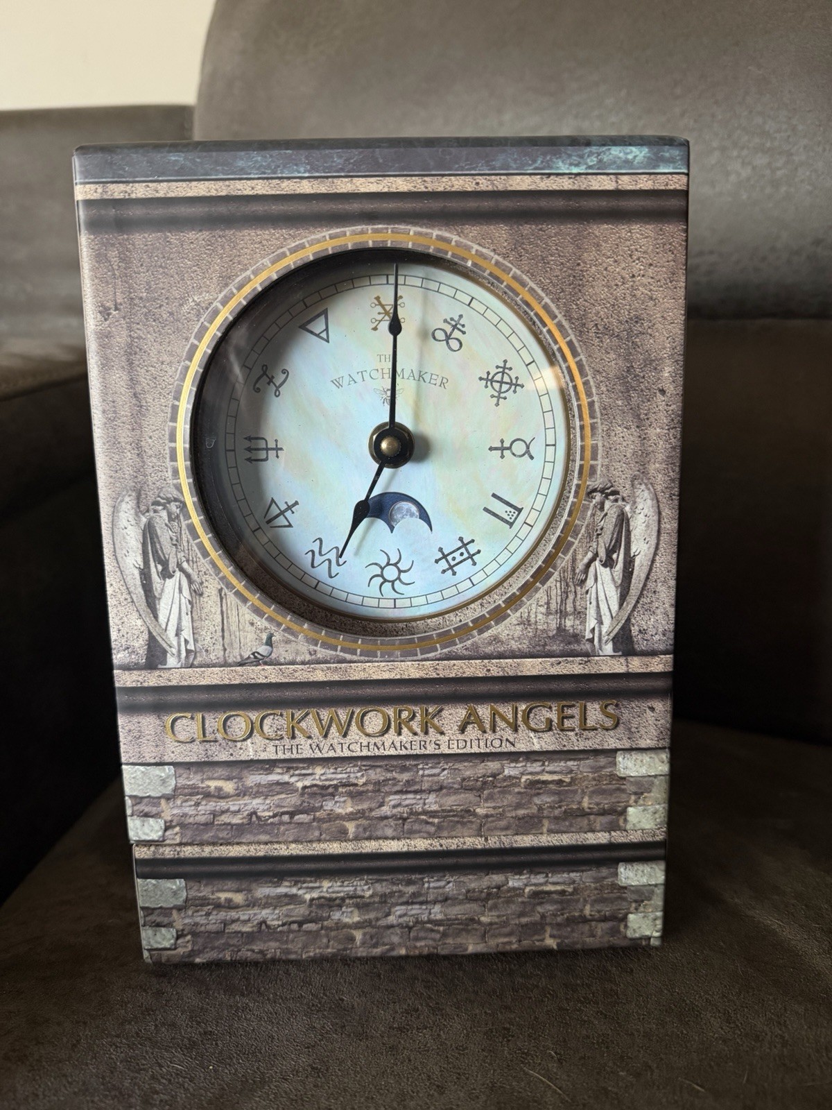 Clockwork Angels: the Watchmaker’s Edition by Kevin J. Anderson (2013,…