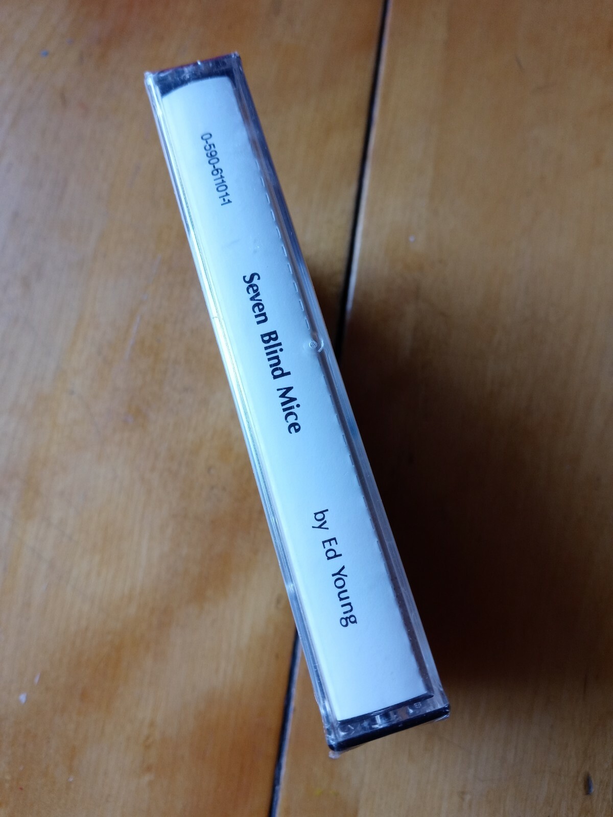 SCHOLASTIC (SEVEN BLIND MICE BY ED YOUNG) CASSETTE TAPE/NO BOOK INCLUDED/NEW