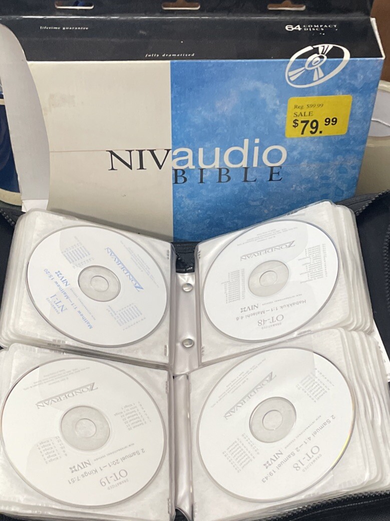 Zondervan NIV Audio Bible (64 — CDs) Zip Binder Complete Set