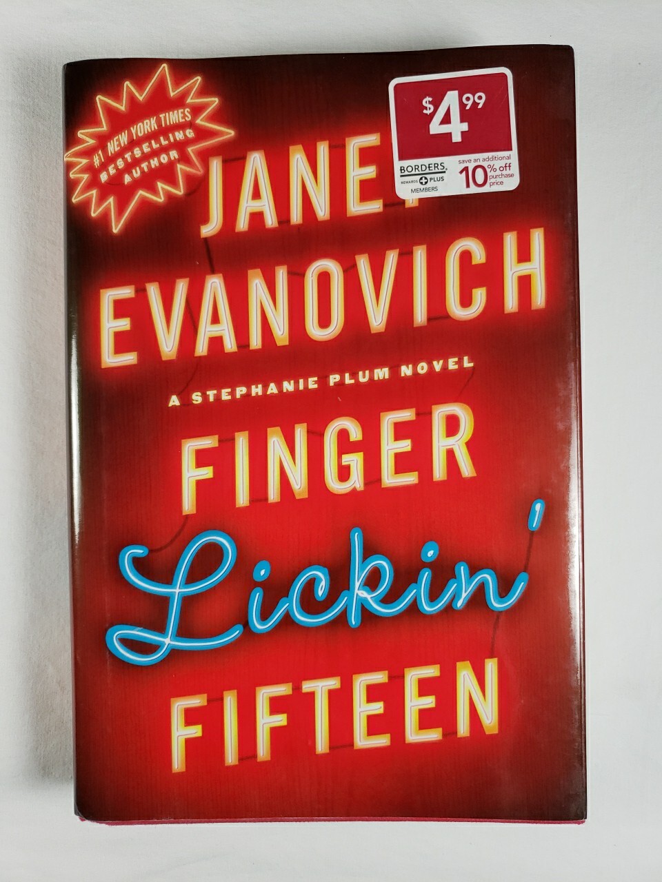 Finger Lickin’ Fifteen Hardcover Book Janet Evanovich 2009