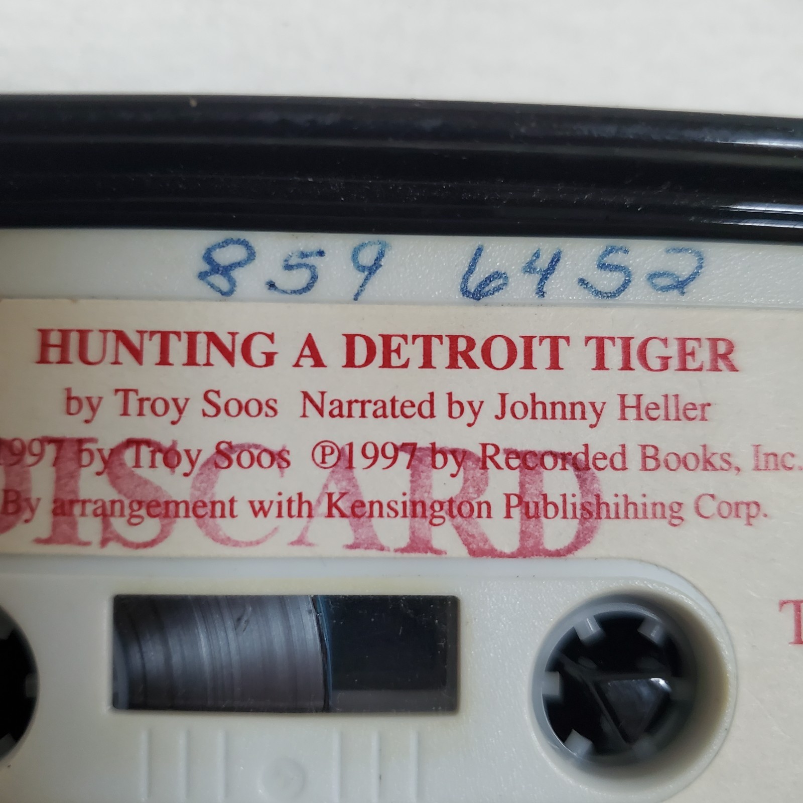 Hunting a Detroit Tiger Recorded Books 7 Audiocassettes ON Cassette Tape Soos
