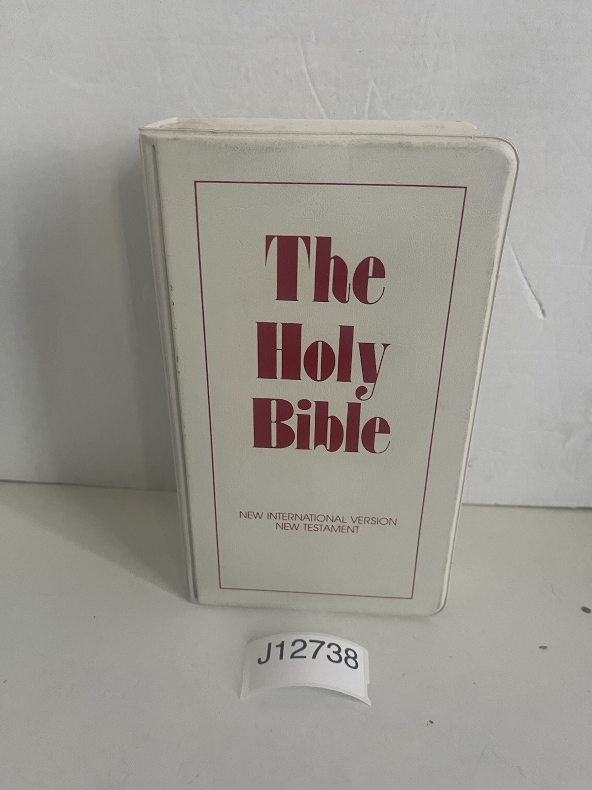 The Holy Bible on 12 cassette Tapes Read With Case