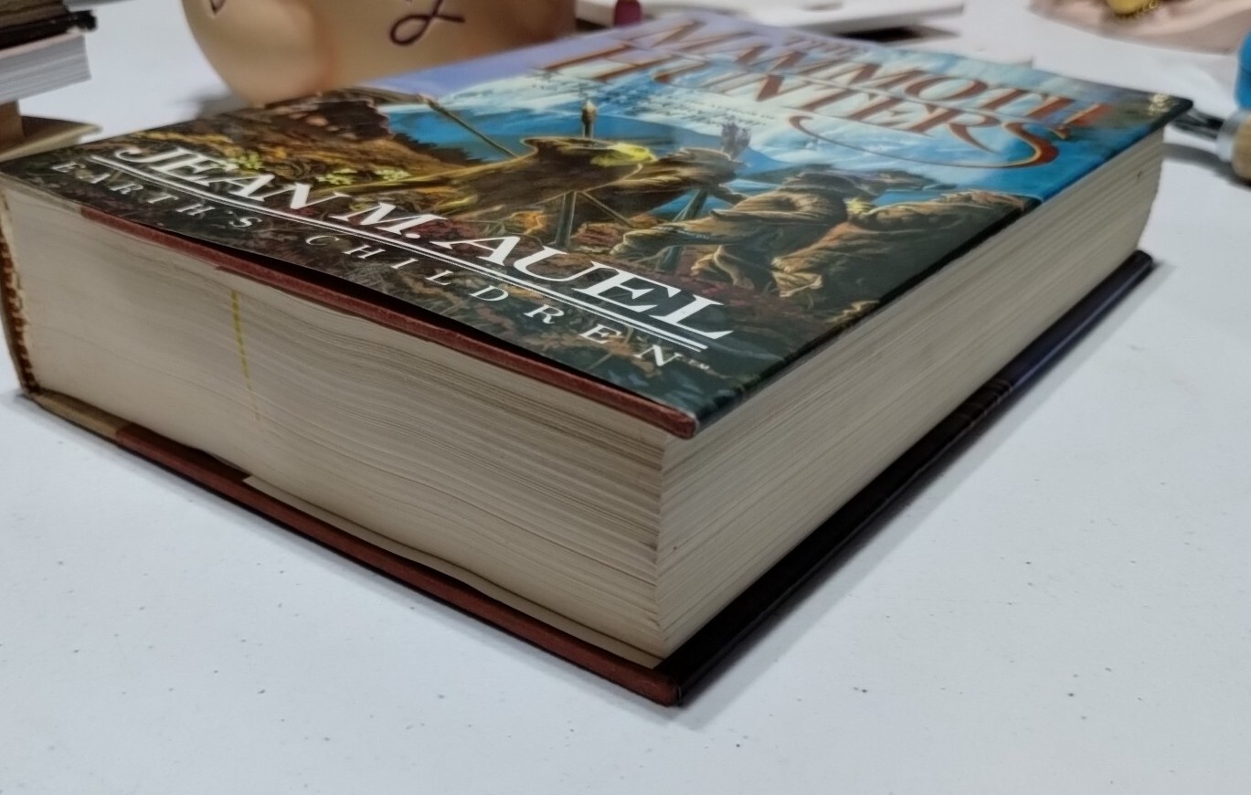 First Printing First Edition HC/DJ «The Mammoth Hunters» Jean M Auel