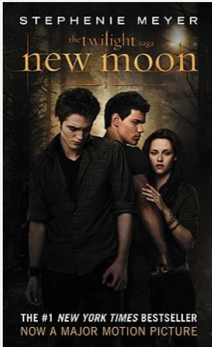 New Moon (The Twilight Saga, Book 2) — Paperback By Meyer, Stephenie — GOOD