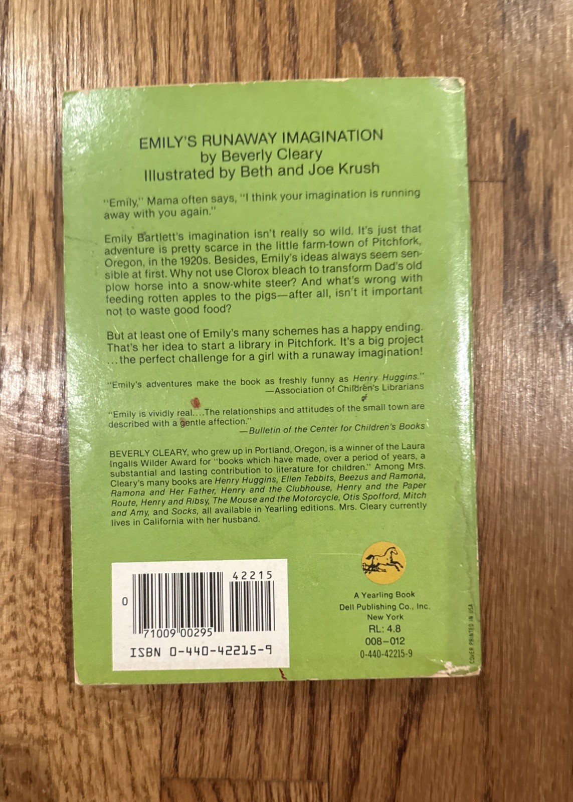 Emily’s Runaway Imagination — Paperback By Cleary, Beverly — GOOD
